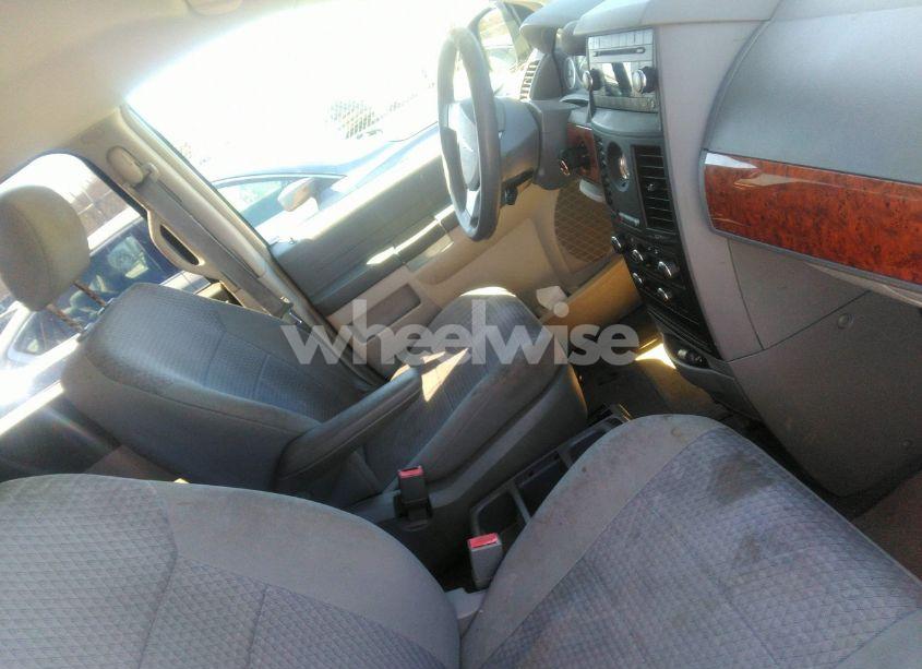 Photo 5 of 2008 Chrysler Town & COUNTRY LX (VIN 2A8HR44HX8R698871)