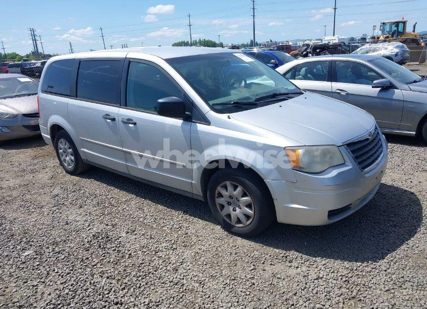2008 Chrysler Town & COUNTRY LX (VIN 2A8HR44HX8R724952) main photo