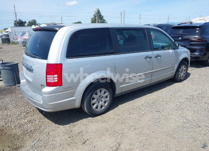 Photo 4 of 2008 Chrysler Town & COUNTRY LX (VIN 2A8HR44HX8R724952)