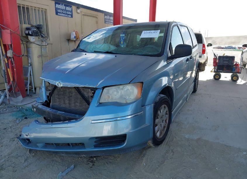 Photo 2 of 2008 Chrysler Town & COUNTRY LX (VIN 2A8HR44HX8R841950)