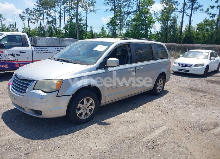 Photo 2 of 2009 Chrysler Town & COUNTRY TOURING (VIN 2A8HR54109R625132)
