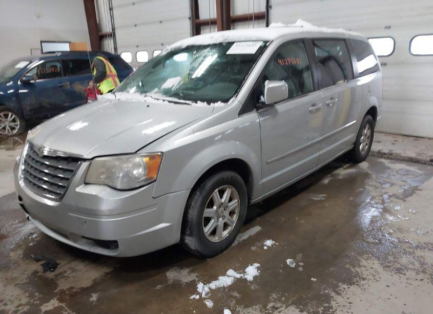 Photo 2 of 2009 Chrysler Town & COUNTRY TOURING (VIN 2A8HR54119R556080)