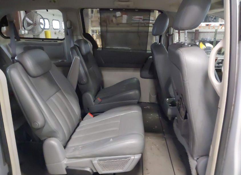 Photo 8 of 2009 Chrysler Town & COUNTRY TOURING (VIN 2A8HR54119R556080)