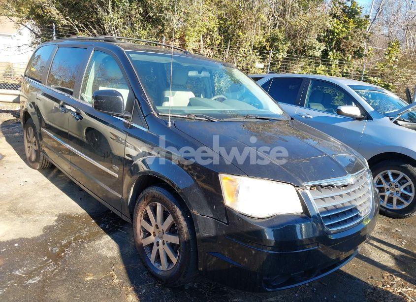 2009 Chrysler Town & COUNTRY TOURING (VIN 2A8HR54119R675330) main photo