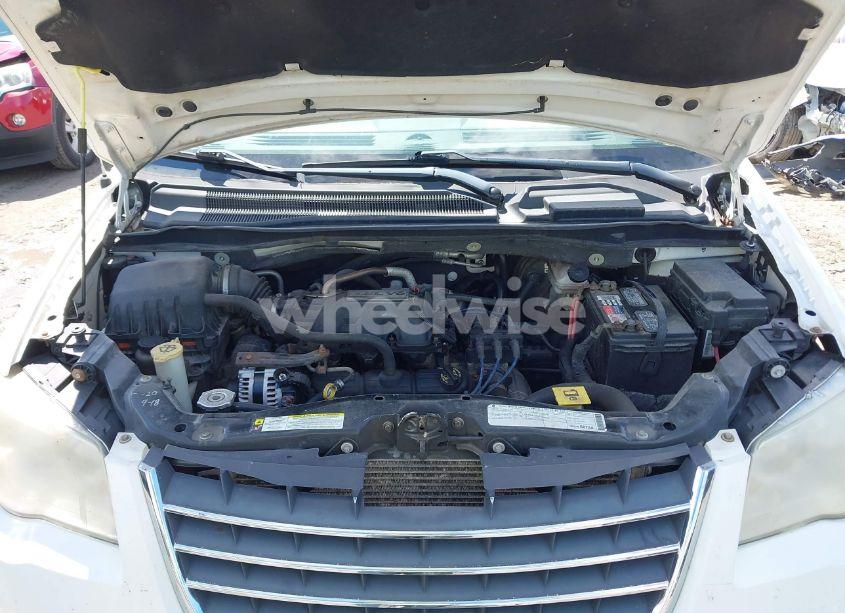 Photo 10 of 2009 Chrysler Town & COUNTRY TOURING (VIN 2A8HR54129R635760)