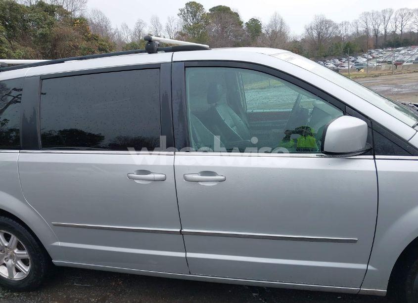 Photo 13 of 2009 Chrysler Town & COUNTRY TOURING (VIN 2A8HR54149R624811)