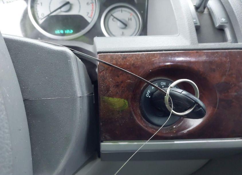 Photo 11 of 2009 Chrysler Town & COUNTRY TOURING (VIN 2A8HR54159R638779)