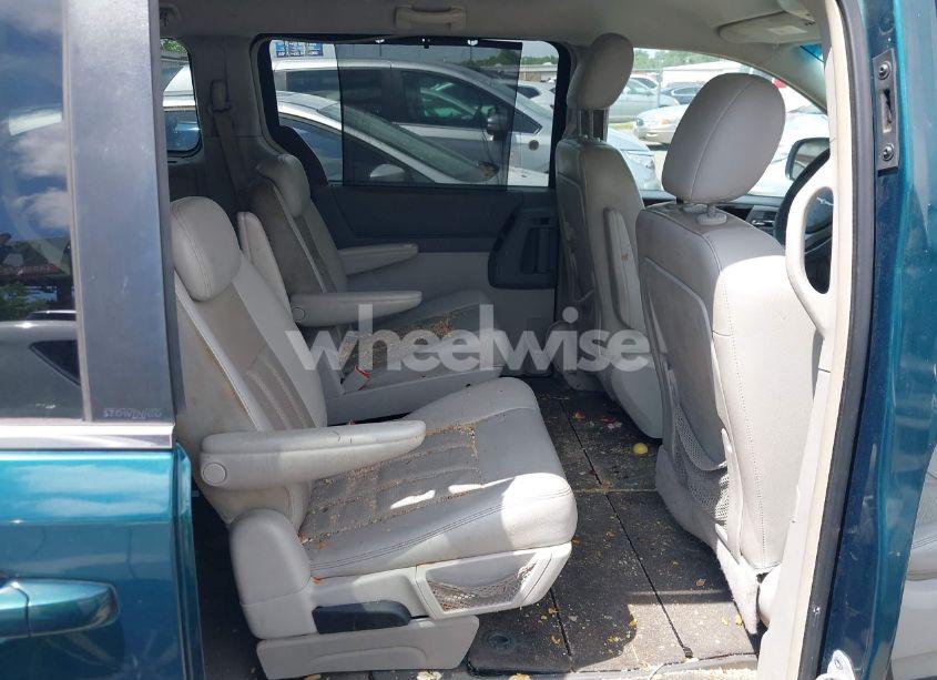 Photo 8 of 2009 Chrysler Town & COUNTRY TOURING (VIN 2A8HR54159R656974)