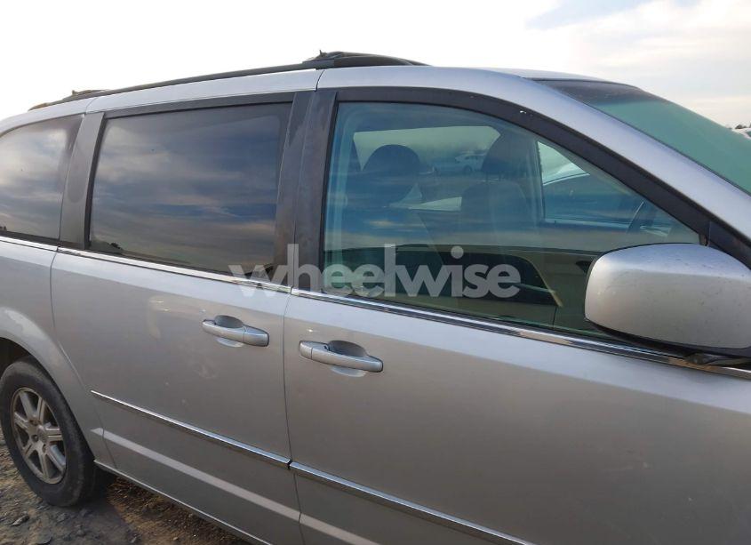 Photo 13 of 2009 Chrysler Town & COUNTRY TOURING (VIN 2A8HR54169R514973)