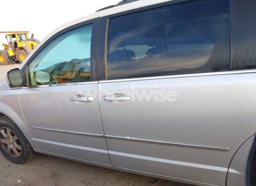 Photo 14 of 2009 Chrysler Town & COUNTRY TOURING (VIN 2A8HR54169R514973)