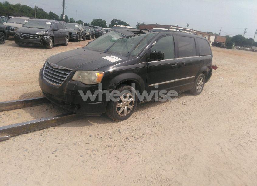 Photo 2 of 2009 Chrysler Town & COUNTRY TOURING (VIN 2A8HR54169R574381)