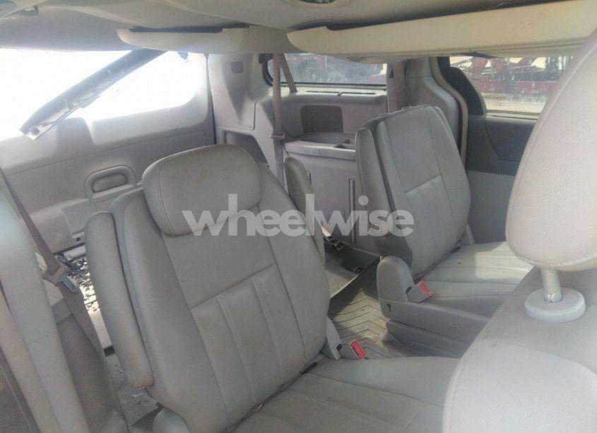 Photo 8 of 2009 Chrysler Town & COUNTRY TOURING (VIN 2A8HR54169R574381)