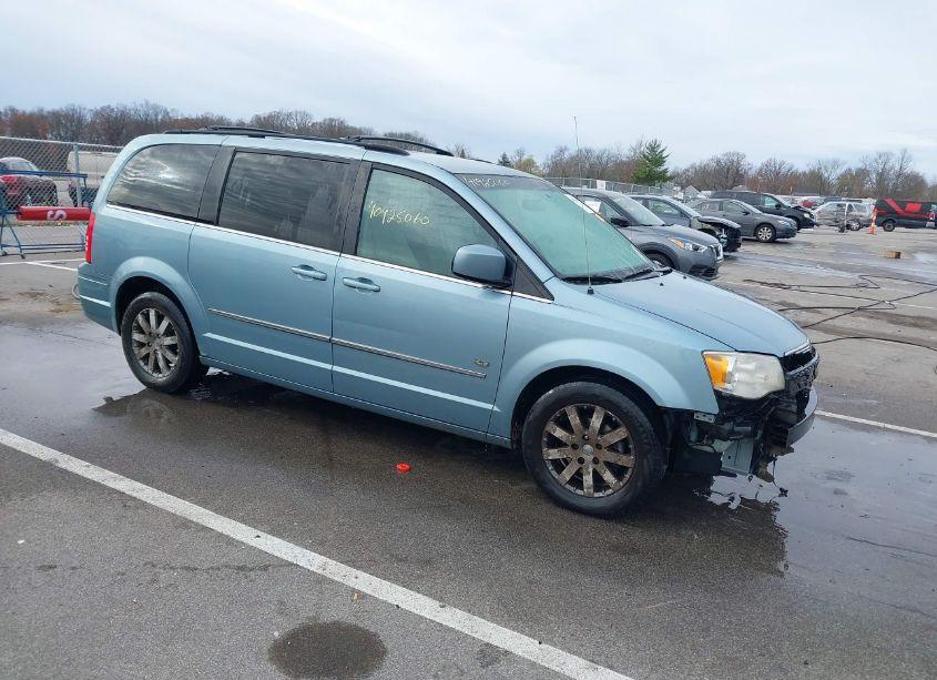 2009 Chrysler Town & COUNTRY TOURING (VIN 2A8HR54169R631811) main photo