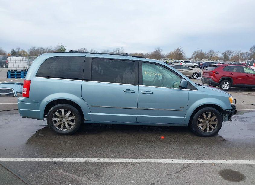 Photo 14 of 2009 Chrysler Town & COUNTRY TOURING (VIN 2A8HR54169R631811)