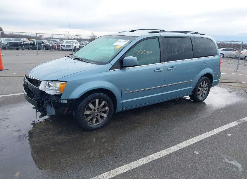 Photo 2 of 2009 Chrysler Town & COUNTRY TOURING (VIN 2A8HR54169R631811)