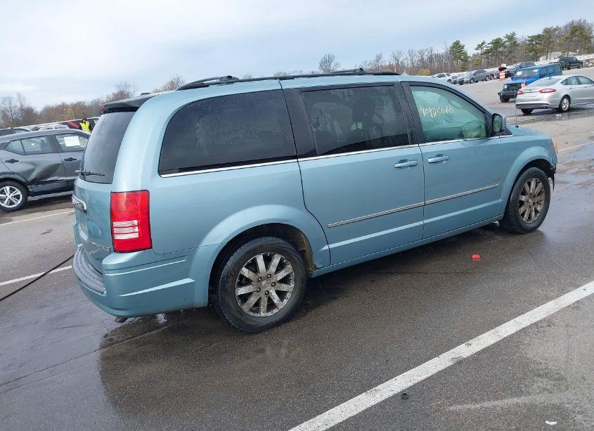 Photo 4 of 2009 Chrysler Town & COUNTRY TOURING (VIN 2A8HR54169R631811)