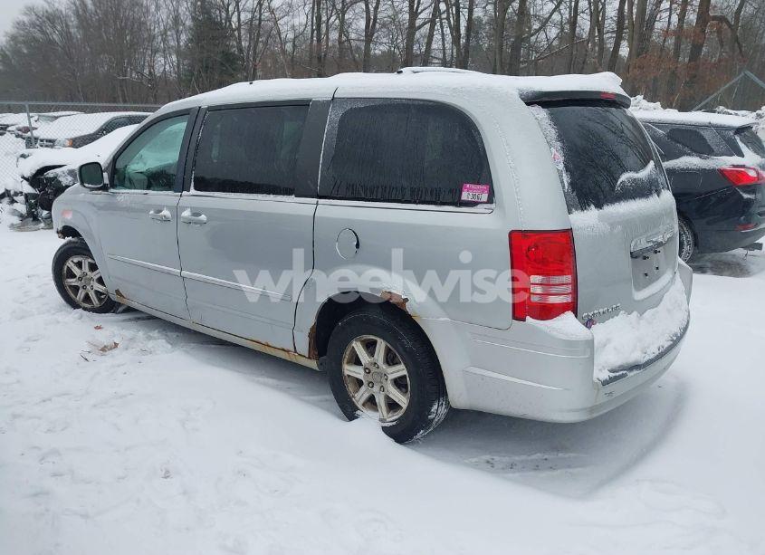 Photo 3 of 2009 Chrysler Town & COUNTRY TOURING (VIN 2A8HR54169R640539)