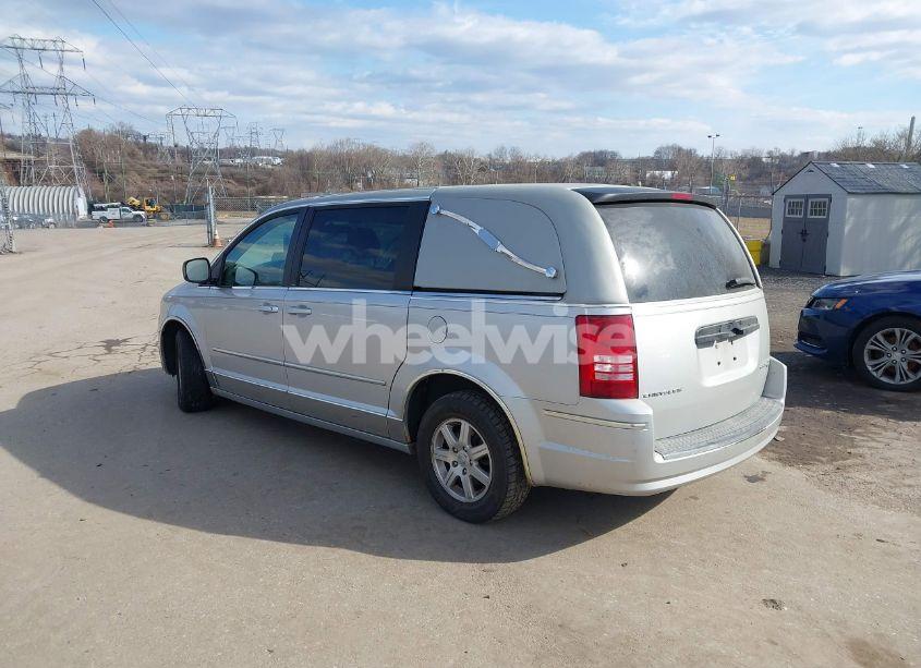 Photo 3 of 2009 Chrysler Town & COUNTRY TOURING (VIN 2A8HR54169R683858)