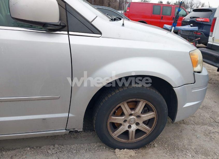 Photo 6 of 2009 Chrysler Town & COUNTRY TOURING (VIN 2A8HR54179R521480)