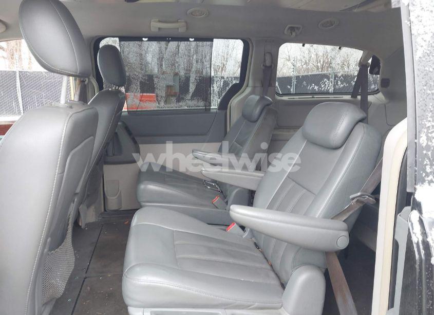 Photo 8 of 2009 Chrysler Town & COUNTRY TOURING (VIN 2A8HR54189R539941)