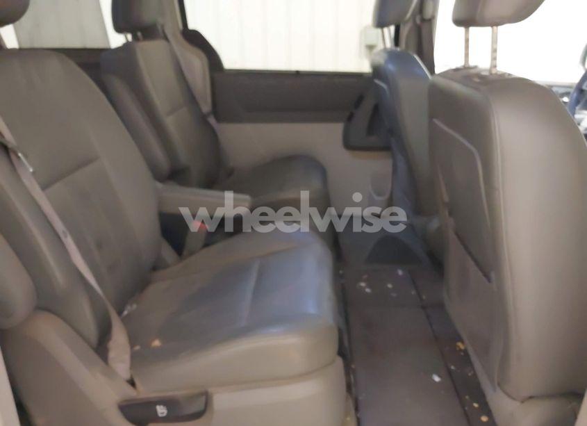 Photo 8 of 2009 Chrysler Town & COUNTRY TOURING (VIN 2A8HR54189R573619)