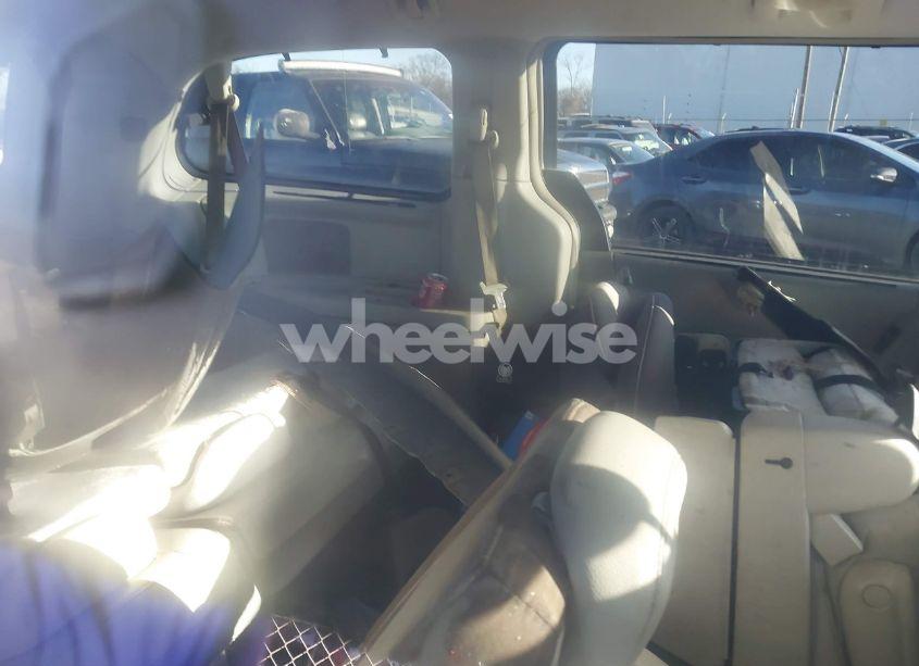 Photo 8 of 2009 Chrysler Town & COUNTRY TOURING (VIN 2A8HR54189R592543)