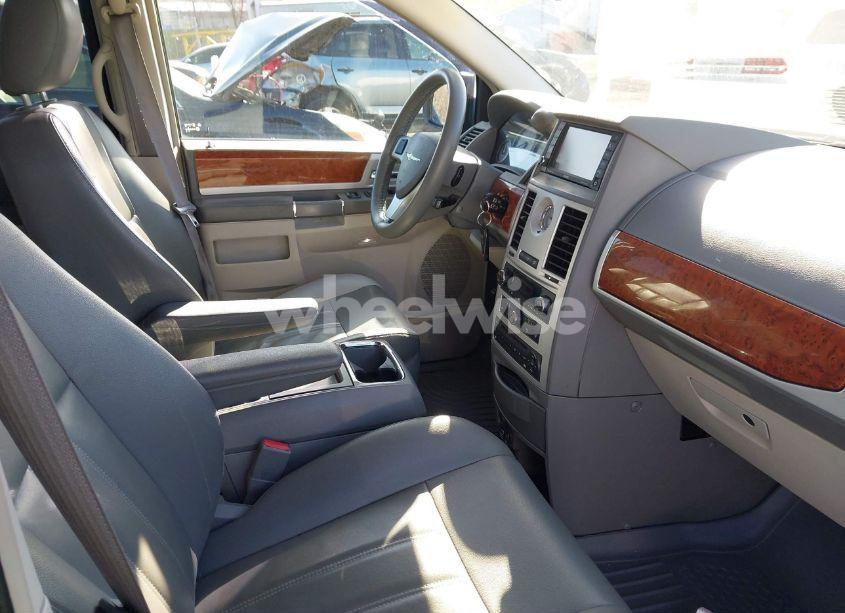 Photo 5 of 2009 Chrysler Town & COUNTRY TOURING (VIN 2A8HR54189R613259)