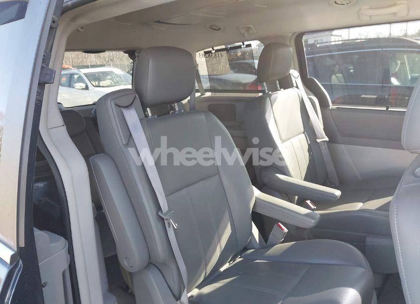 Photo 8 of 2009 Chrysler Town & COUNTRY TOURING (VIN 2A8HR54189R613259)