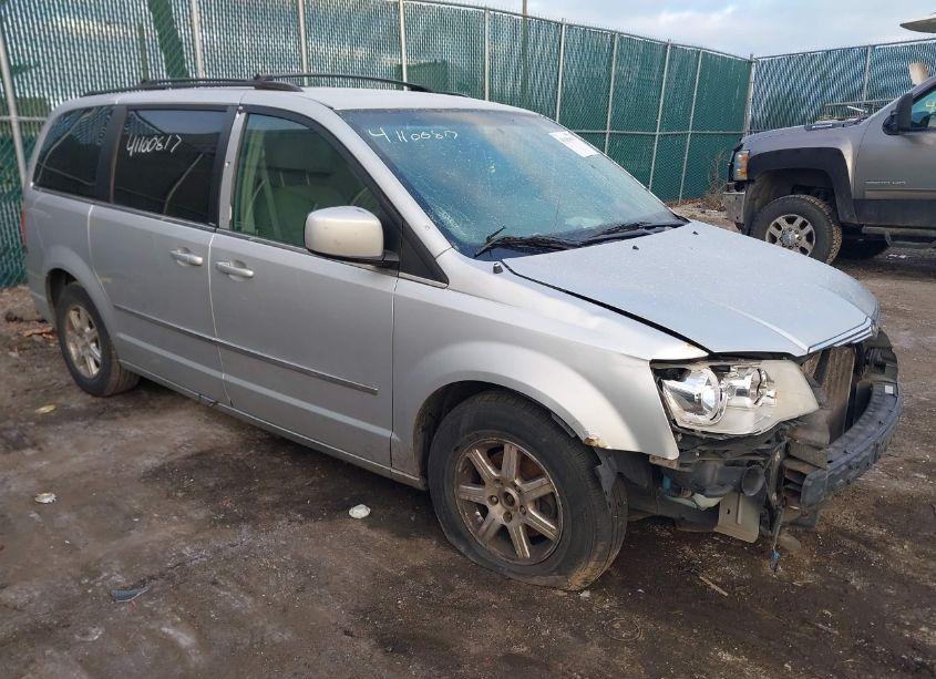 2009 Chrysler Town & COUNTRY TOURING (VIN 2A8HR54189R665555) main photo