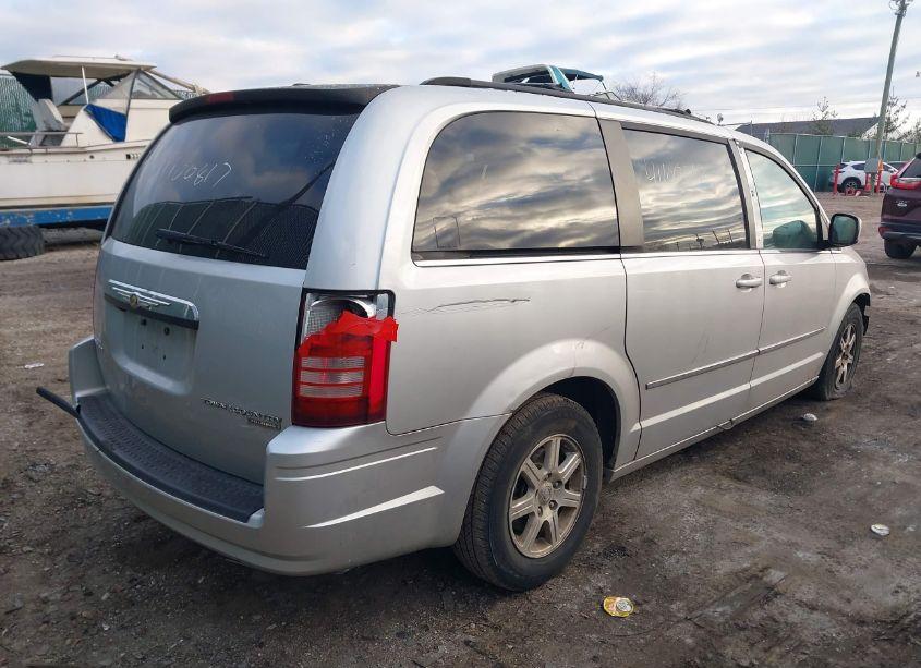 Photo 4 of 2009 Chrysler Town & COUNTRY TOURING (VIN 2A8HR54189R665555)