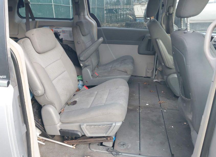 Photo 8 of 2009 Chrysler Town & COUNTRY TOURING (VIN 2A8HR54189R665555)