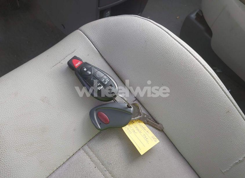 Photo 11 of 2009 Chrysler Town & COUNTRY TOURING (VIN 2A8HR54199R529242)