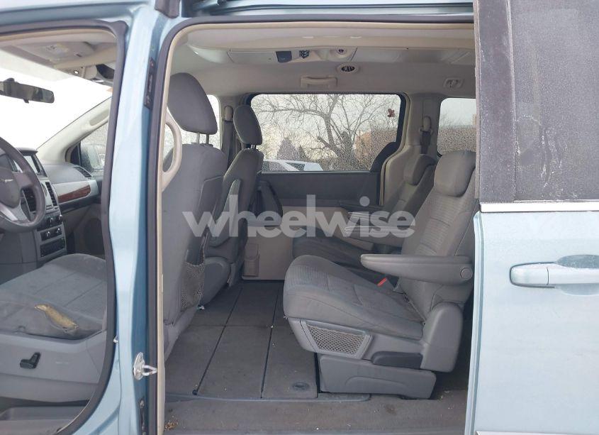 Photo 8 of 2009 Chrysler Town & COUNTRY TOURING (VIN 2A8HR54199R597380)