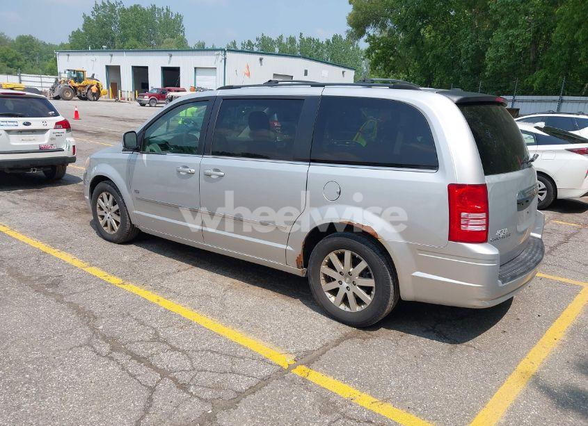 Photo 3 of 2009 Chrysler Town & COUNTRY TOURING (VIN 2A8HR54199R675608)
