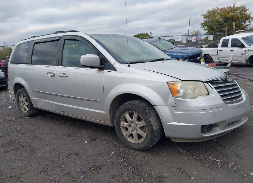 2009 Chrysler Town & COUNTRY TOURING (VIN 2A8HR541X9R589515) main photo