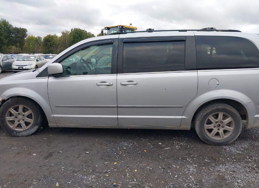 Photo 15 of 2009 Chrysler Town & COUNTRY TOURING (VIN 2A8HR541X9R589515)