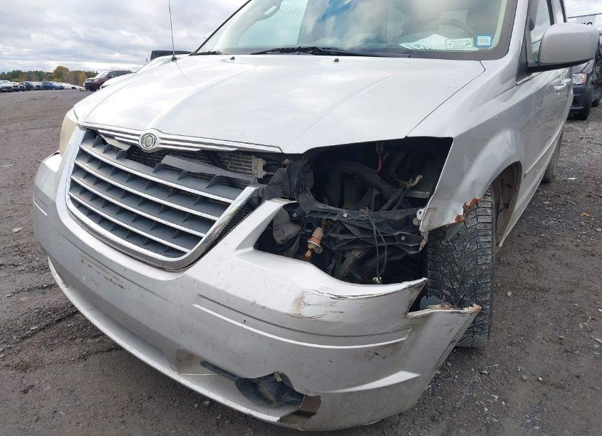 Photo 6 of 2009 Chrysler Town & COUNTRY TOURING (VIN 2A8HR541X9R589515)