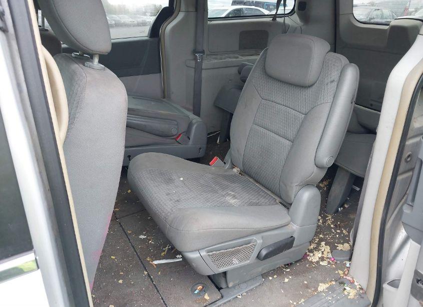 Photo 8 of 2009 Chrysler Town & COUNTRY TOURING (VIN 2A8HR541X9R589515)