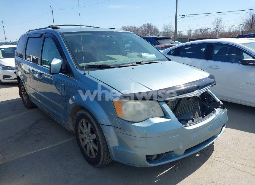 2009 Chrysler Town & COUNTRY TOURING (VIN 2A8HR541X9R640916) main photo