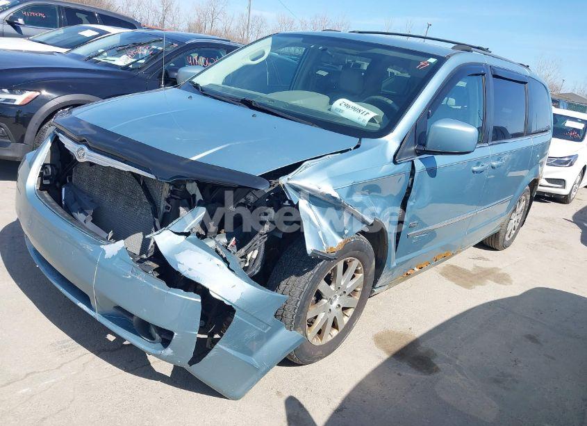 Photo 2 of 2009 Chrysler Town & COUNTRY TOURING (VIN 2A8HR541X9R640916)