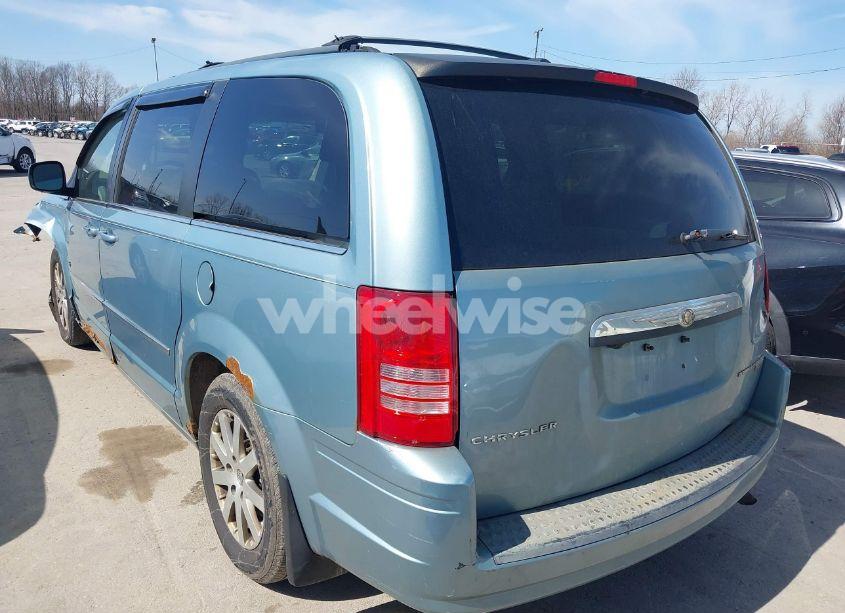 Photo 3 of 2009 Chrysler Town & COUNTRY TOURING (VIN 2A8HR541X9R640916)