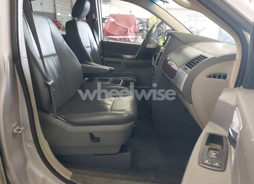 Photo 5 of 2008 Chrysler Town & COUNTRY TOURING (VIN 2A8HR54P08R821378)