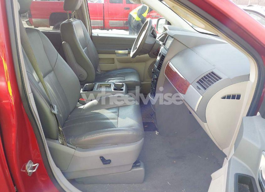 Photo 5 of 2008 Chrysler Town & COUNTRY TOURING (VIN 2A8HR54P18R127590)