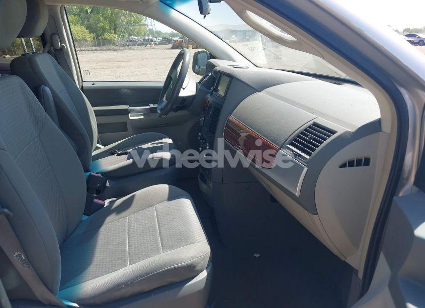 Photo 5 of 2008 Chrysler Town & COUNTRY TOURING (VIN 2A8HR54P18R777245)