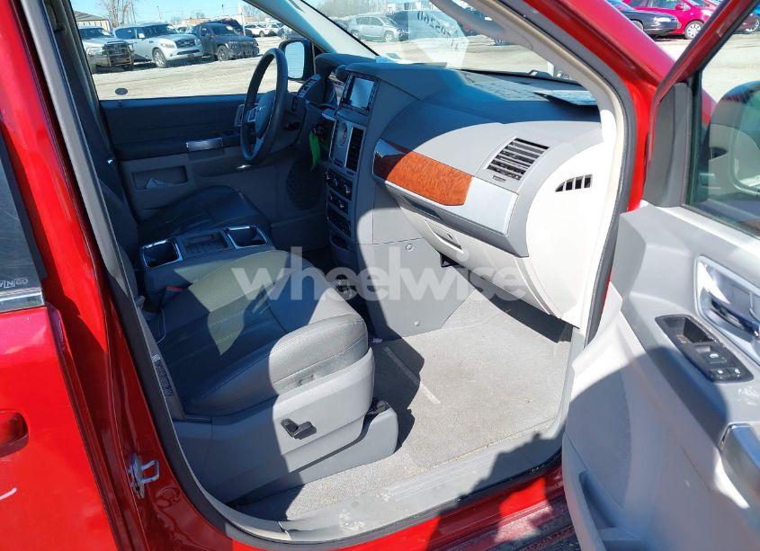 Photo 5 of 2008 Chrysler Town & COUNTRY TOURING (VIN 2A8HR54P28R713537)