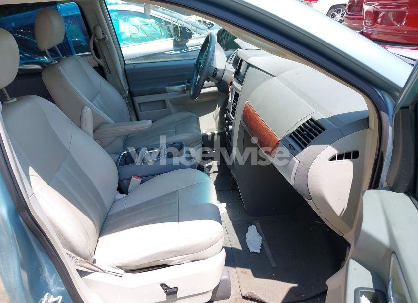 Photo 5 of 2008 Chrysler Town & COUNTRY TOURING (VIN 2A8HR54P28R760003)