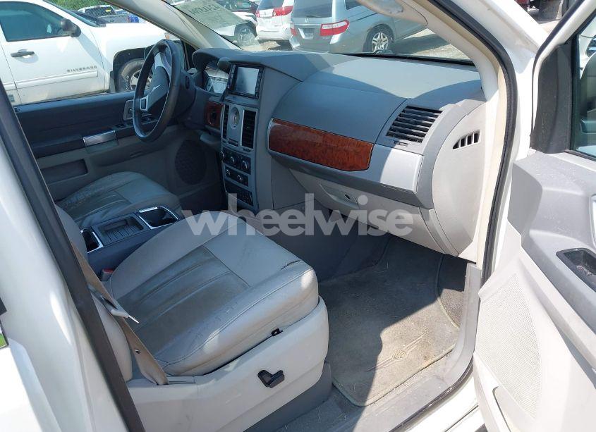 Photo 5 of 2008 Chrysler Town & COUNTRY TOURING (VIN 2A8HR54P48R769043)