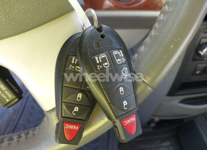 Photo 11 of 2008 Chrysler Town & COUNTRY TOURING (VIN 2A8HR54P58R779371)