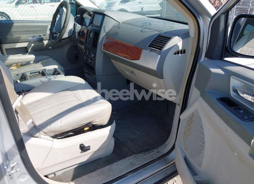 Photo 5 of 2008 Chrysler Town & COUNTRY TOURING (VIN 2A8HR54P68R103852)