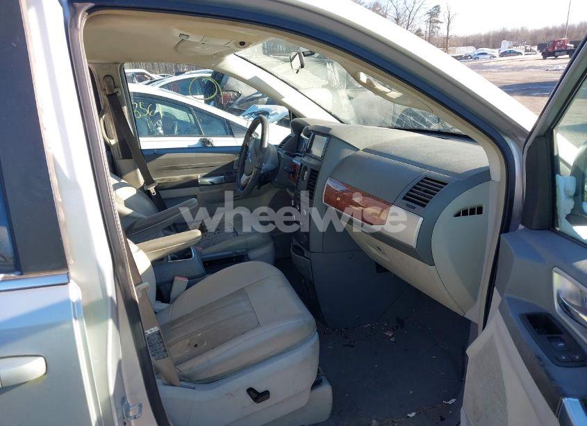 Photo 5 of 2008 Chrysler Town & COUNTRY TOURING (VIN 2A8HR54P88R629559)